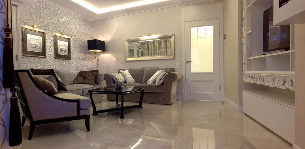 Apartments At Commodoro فينوف لوبيه المظهر الخارجي الصورة