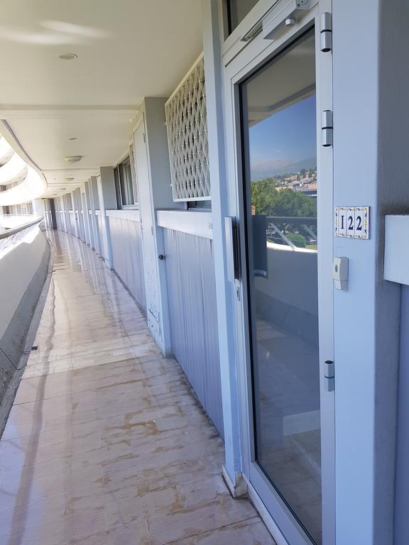 Apartments At Commodoro فينوف لوبيه المظهر الخارجي الصورة