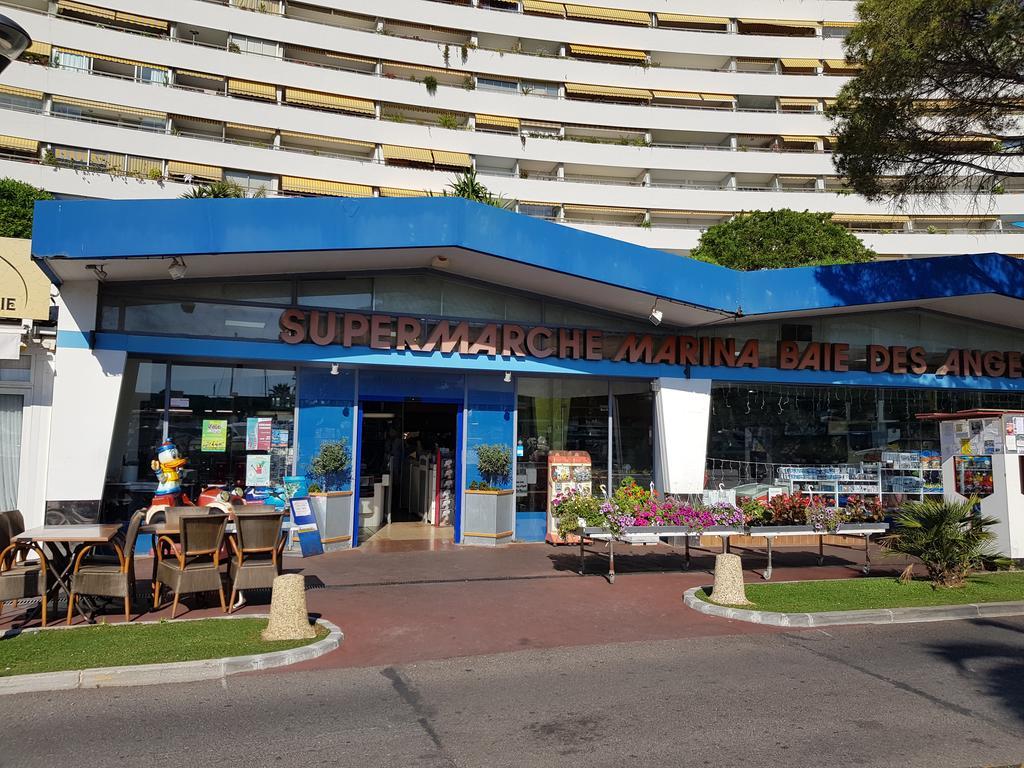 Apartments At Commodoro فينوف لوبيه المظهر الخارجي الصورة